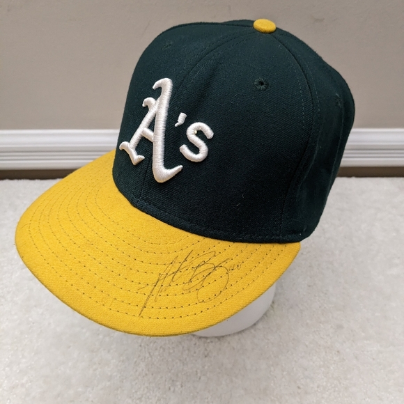 NWT. Authentic 59Fifty baseball cap OAKLAND As. Looks like it's been signed. - Picture 7 of 15